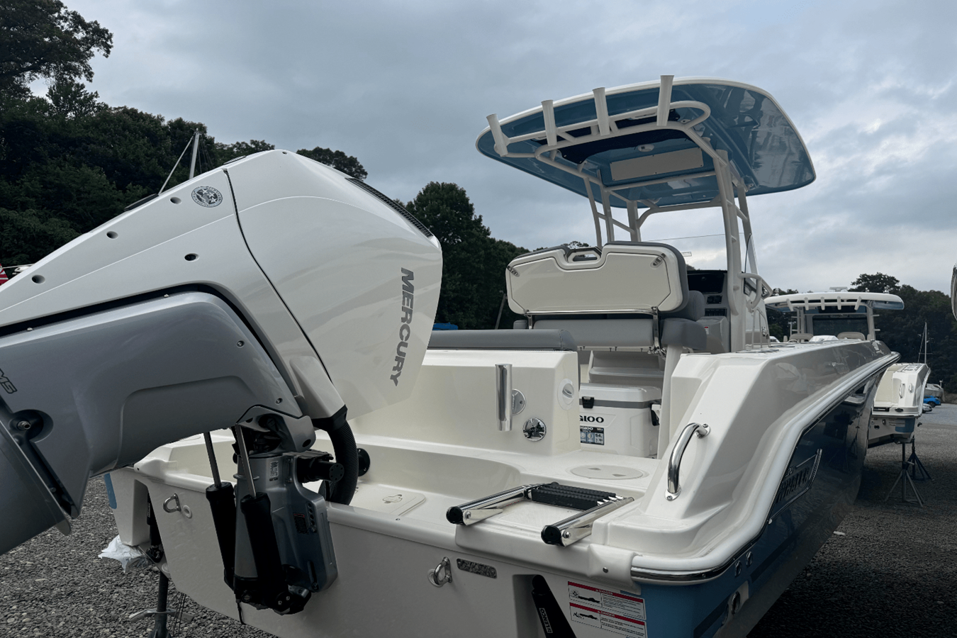 BOSTON WHALER 230 OUTRAGE, photo 5
