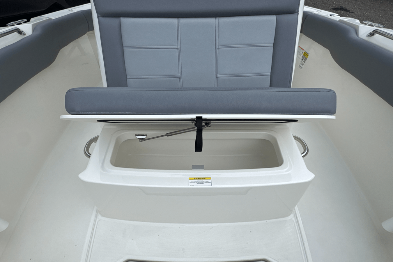 BOSTON WHALER 230 OUTRAGE, photo 43