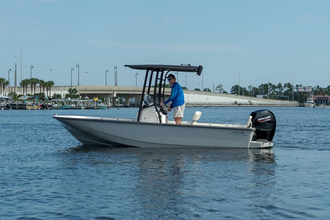 BOSTON WHALER 190 MONTAUK