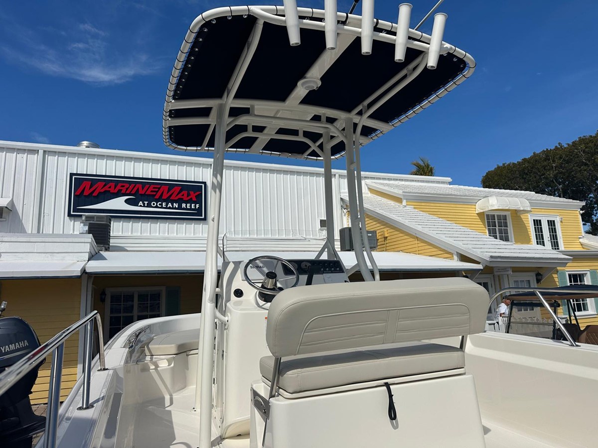 Boston Whaler 190 Montauk — 2026 Boston Whaler 190 Montauk — photo 5
