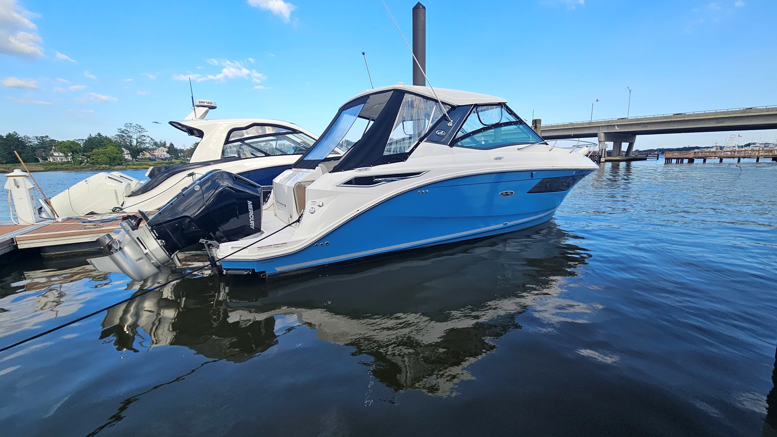 Sea Ray 320 SUNDANCER OB — 2024 Sea Ray 320 Sundancer OB — photo 2