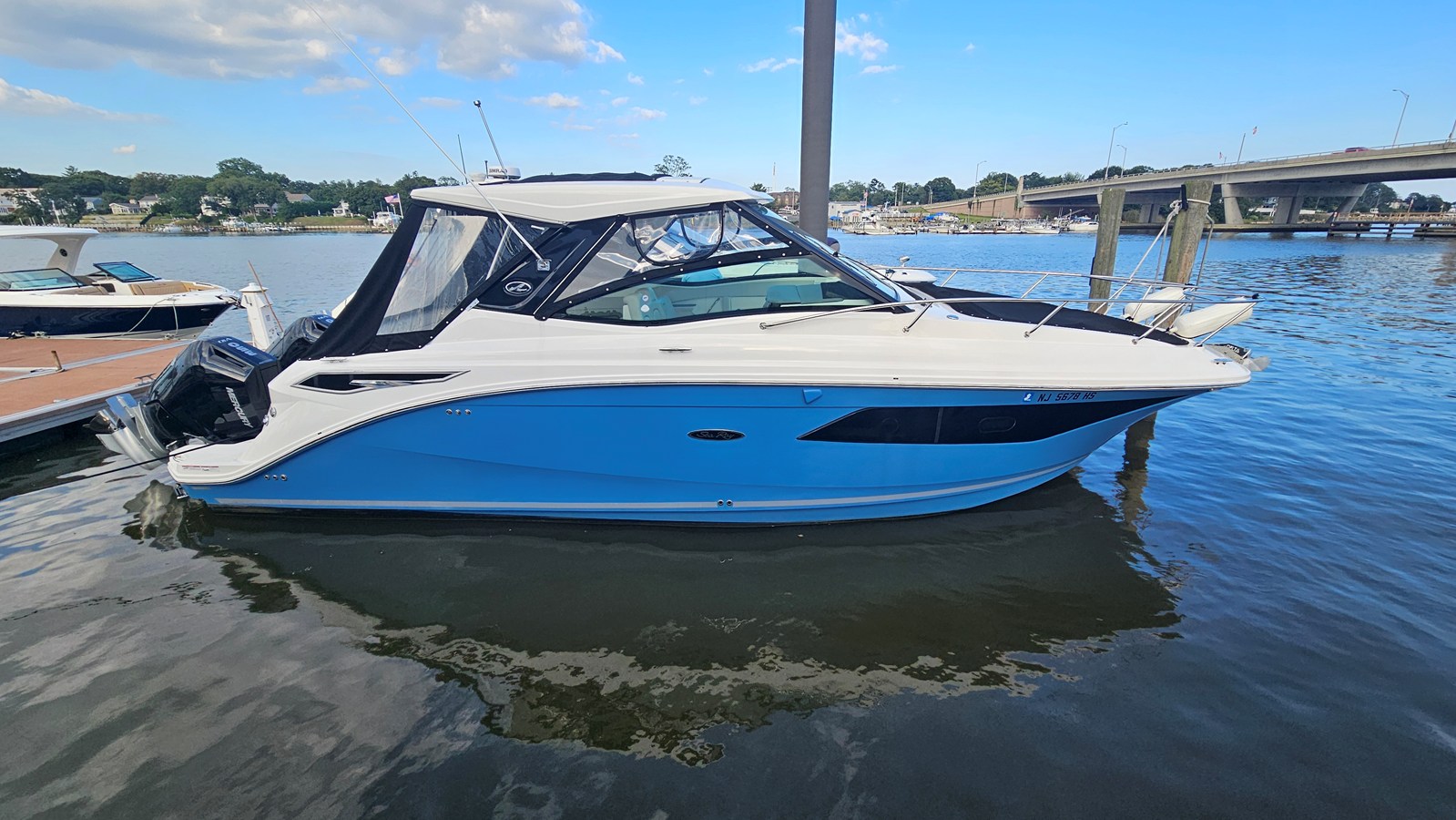 Sea Ray 320 SUNDANCER OB — 2024 Sea Ray 320 Sundancer OB — photo 4