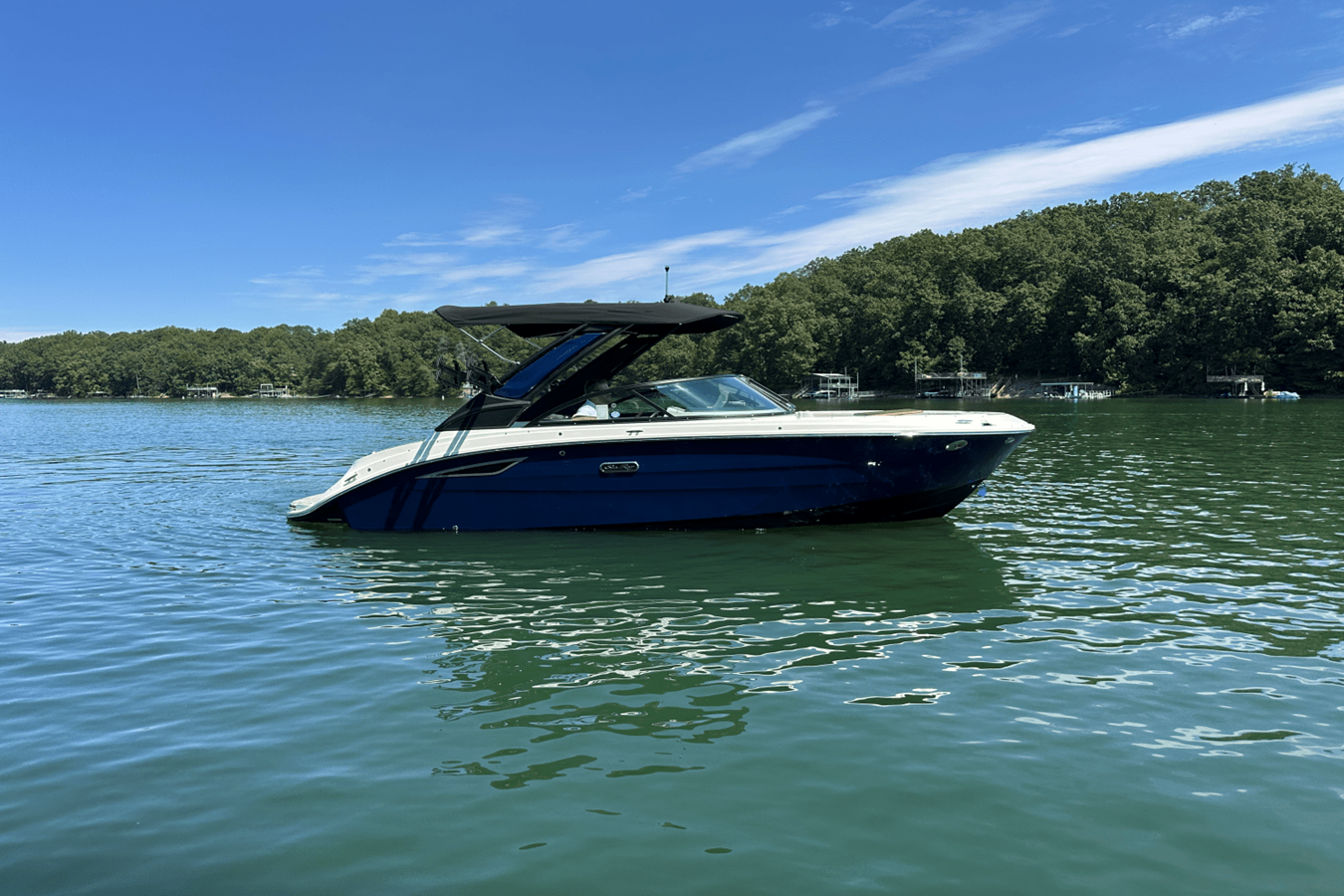 Sea Ray SDX 230 Surf — 2026 Sea Ray SDX 230 Surf — photo 5