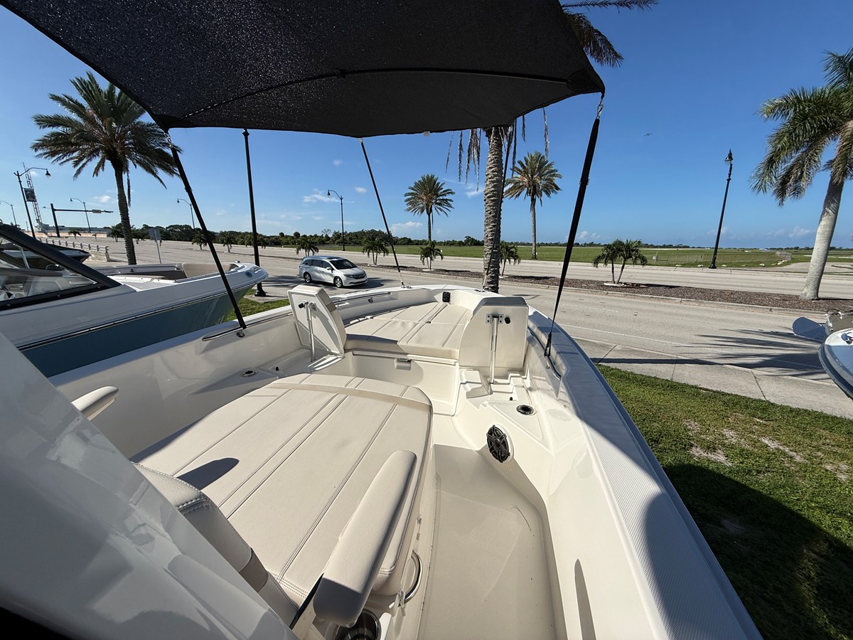 BOSTON WHALER 250 DAUNTLESS, photo 16