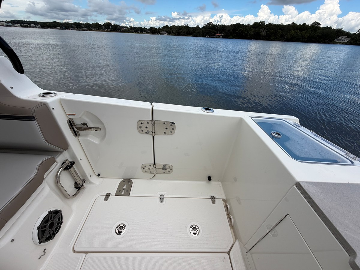 BOSTON WHALER 330 VANTAGE, photo 16