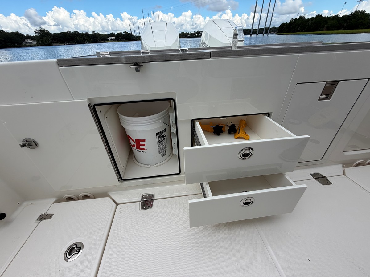 BOSTON WHALER 330 VANTAGE, photo 19