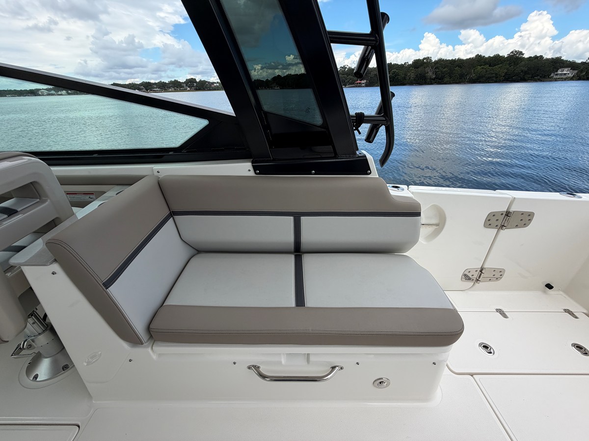 BOSTON WHALER 330 VANTAGE, photo 24
