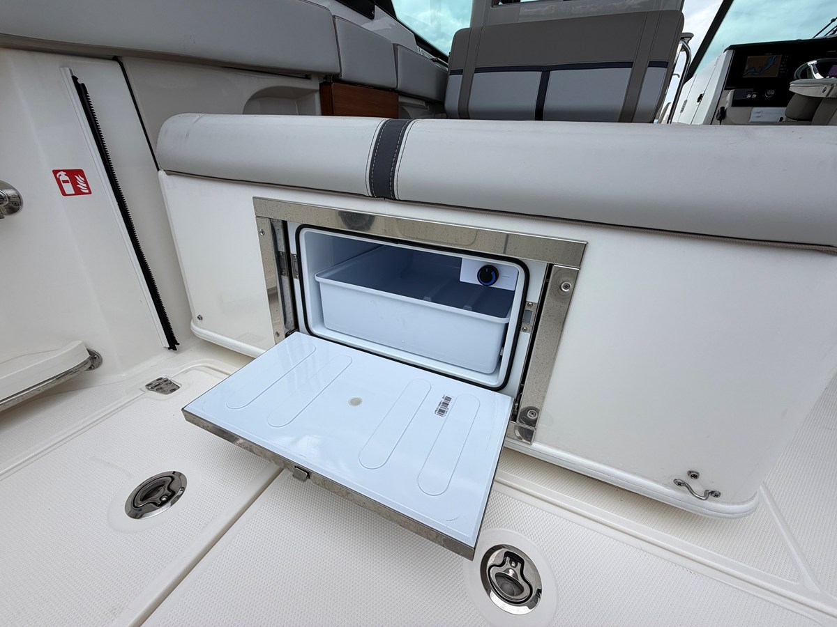 BOSTON WHALER 330 VANTAGE, photo 25