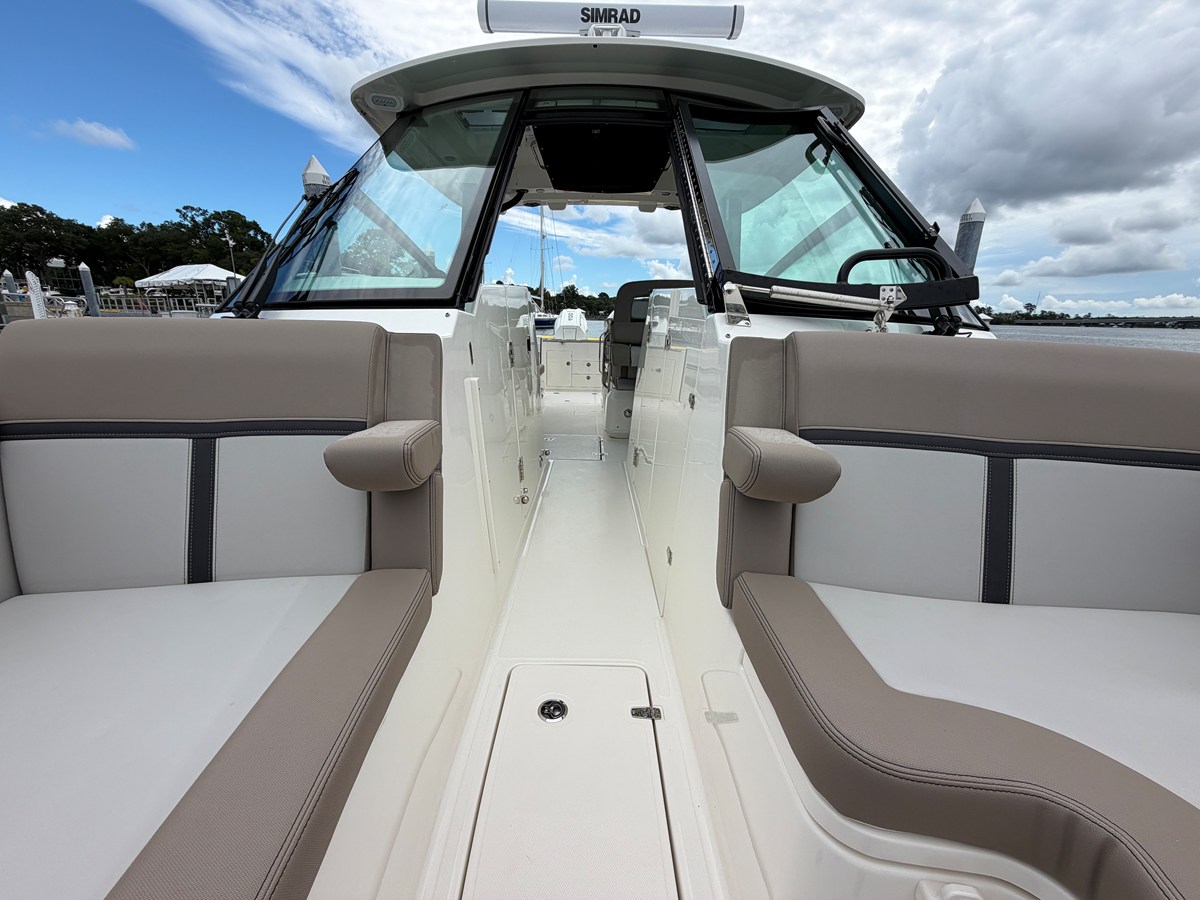 BOSTON WHALER 330 VANTAGE, photo 49