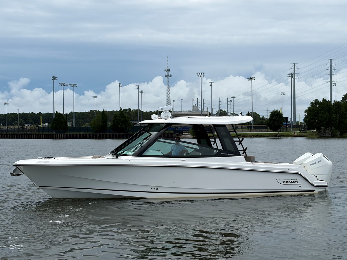 BOSTON WHALER 330 VANTAGE, photo 57