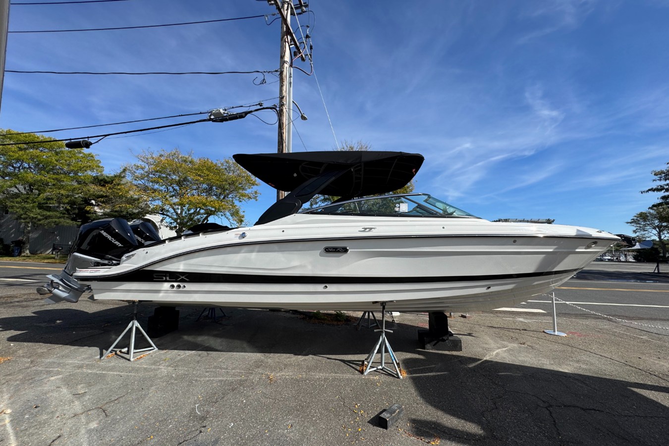 Sea Ray SLX 280 Outboard — 2026 Sea Ray SLX 280 Outboard