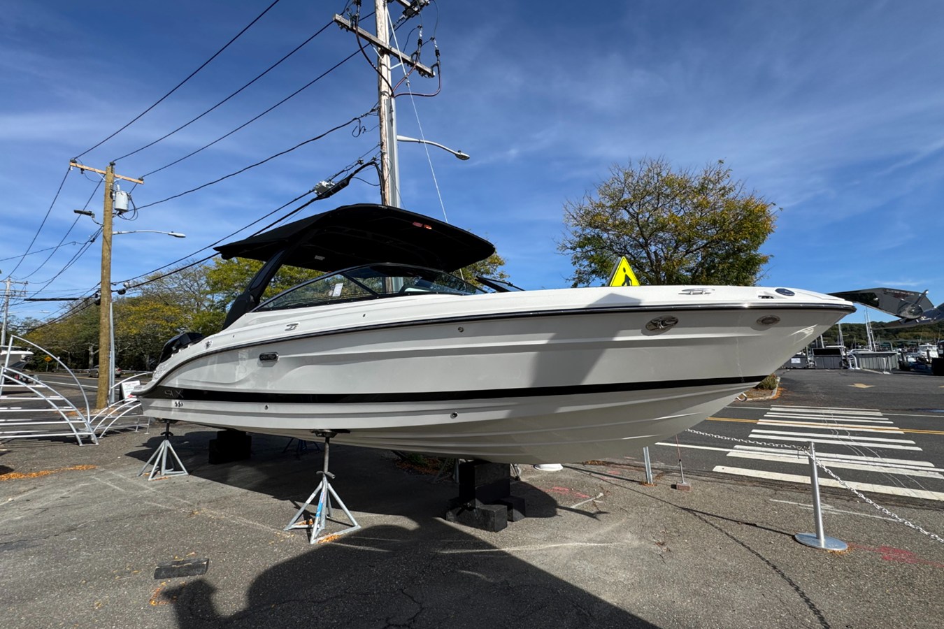 Sea Ray SLX 280 Outboard — 2026 Sea Ray SLX 280 Outboard — photo 2