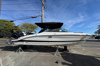 SEA RAY SLX 280 OUTBOARD