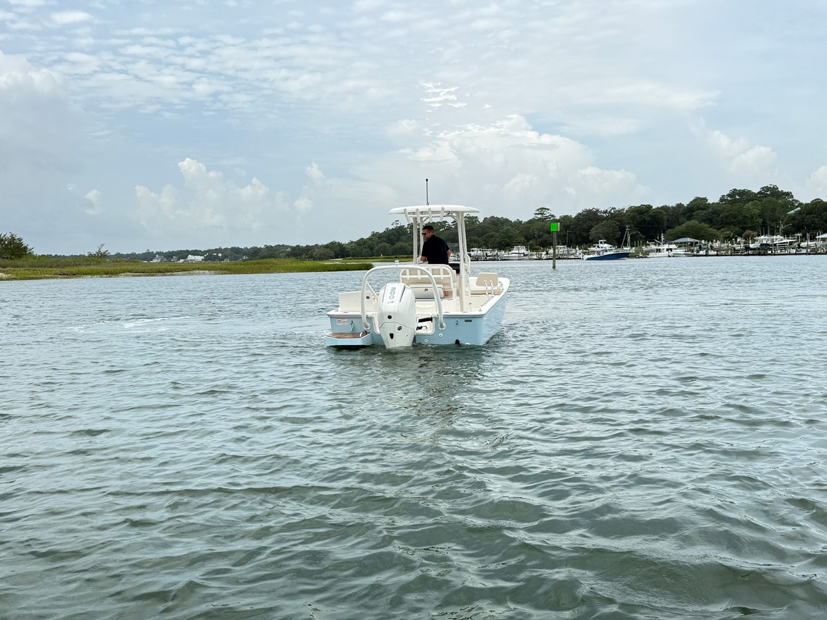Boston Whaler 210 Montauk — 2027 Boston Whaler 210 Montauk — photo 5