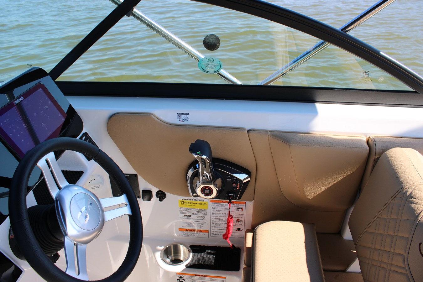 SEA RAY SDX 230, photo 43