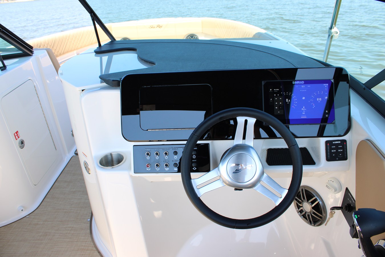 SEA RAY SDX 230, photo 44