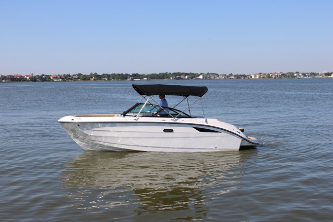 SEA RAY SDX 230 — 2026 Sea Ray SDX 230