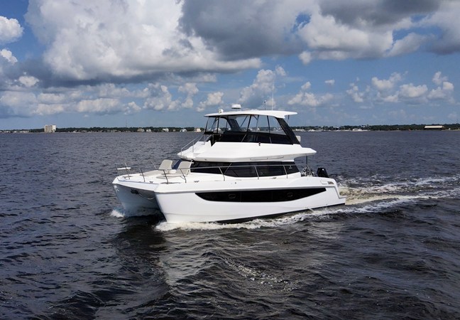 AQUILA 42 YACHT