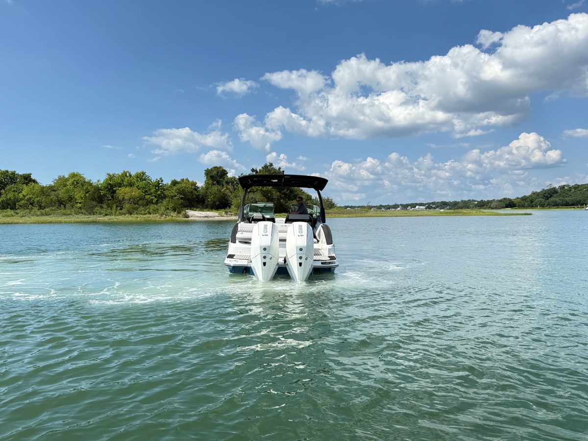 Sea Ray SLX 280 Outboard — 2027 Sea Ray SLX 280 Outboard — photo 3