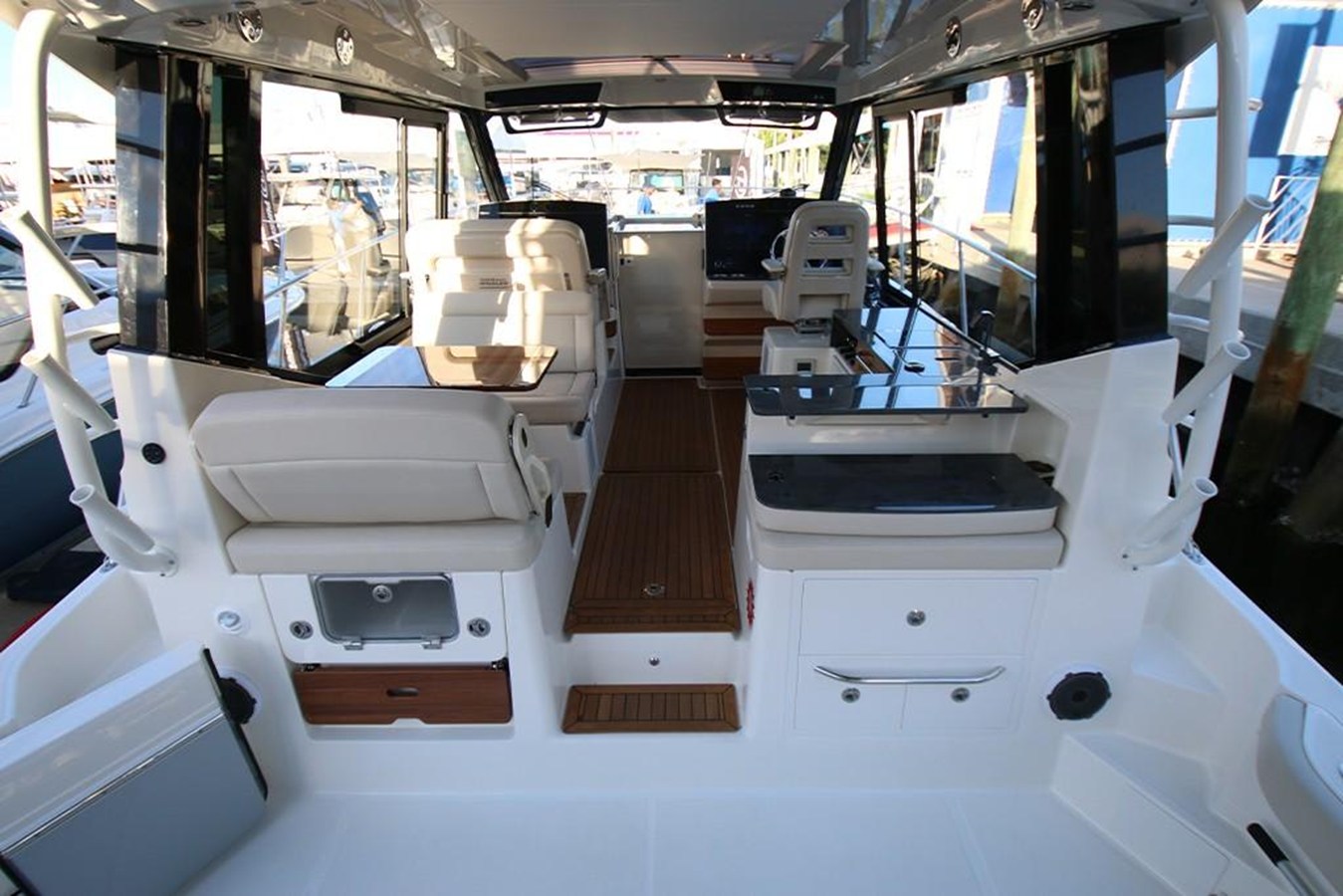 BOSTON WHALER 405 CONQUEST, photo 59