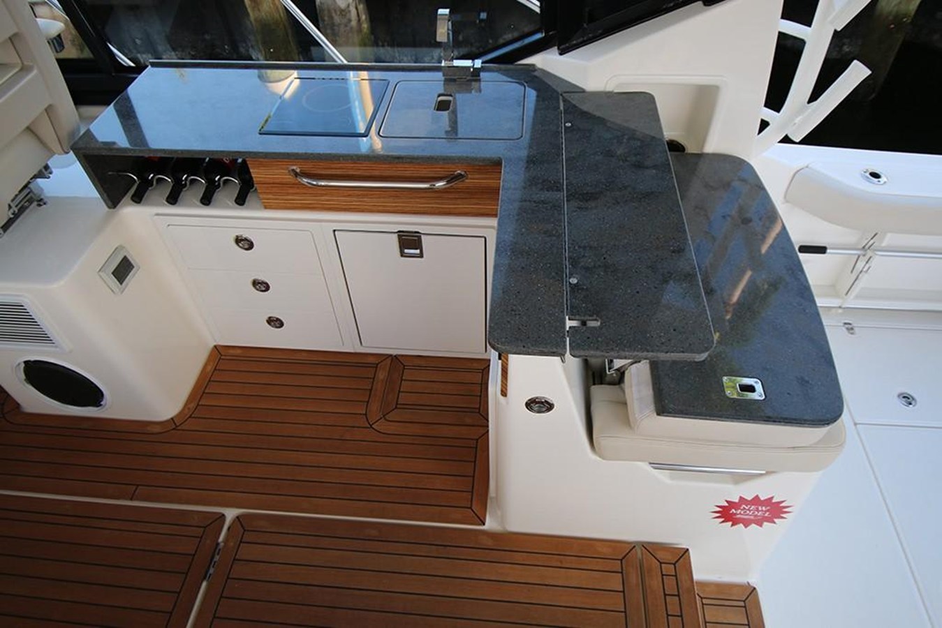 BOSTON WHALER 405 CONQUEST, photo 66