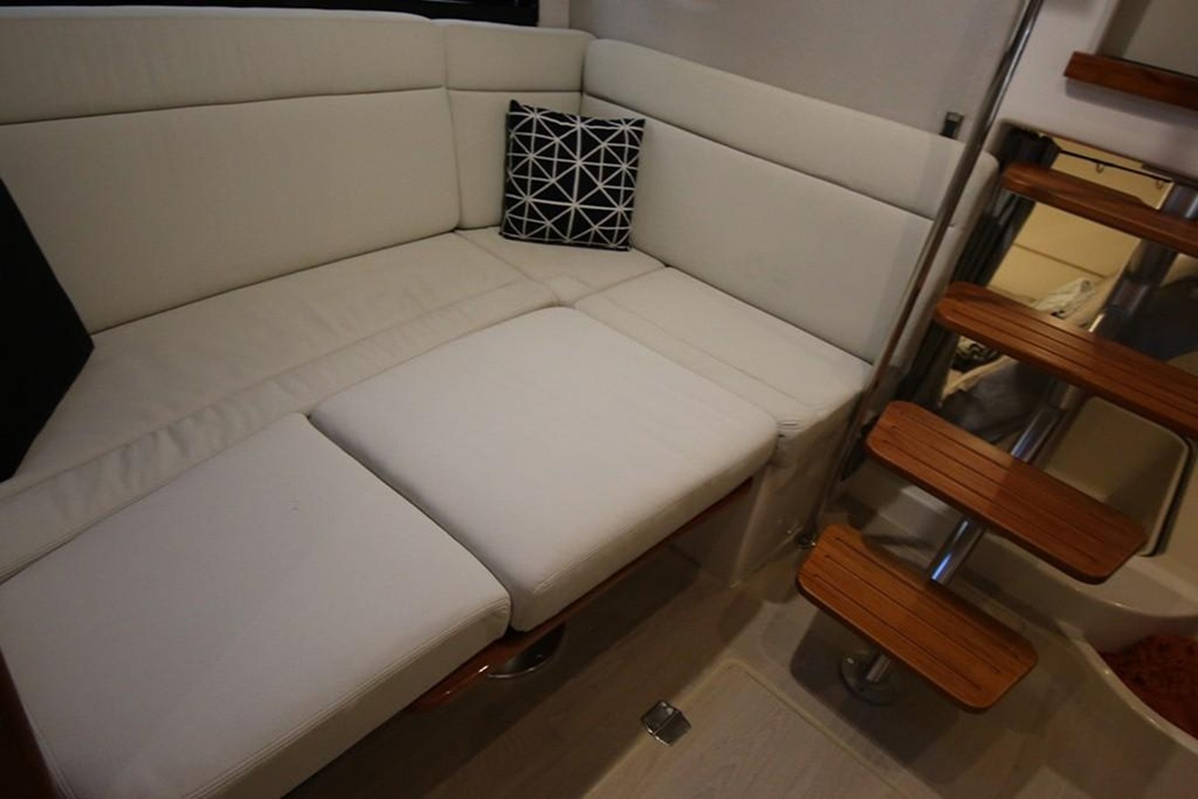 BOSTON WHALER 405 CONQUEST, photo 69