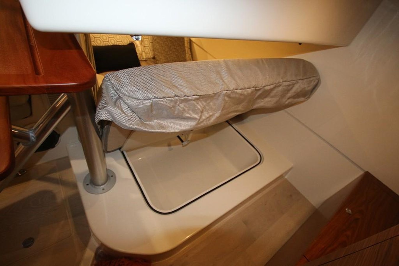 BOSTON WHALER 405 CONQUEST, photo 74