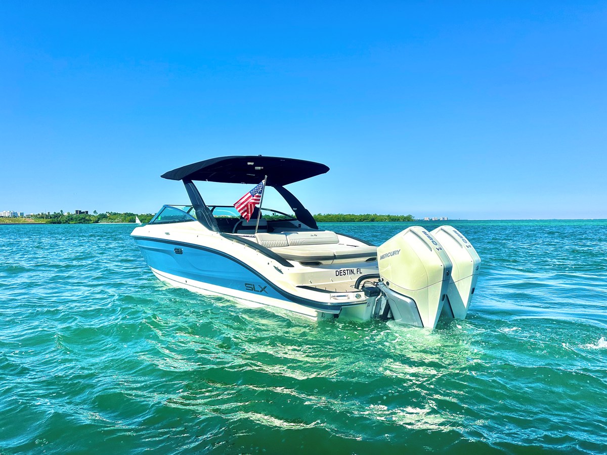 Sea Ray SLX 280 OUTBOARD — 2025 Sea Ray SLX 280 Outboard — photo 4