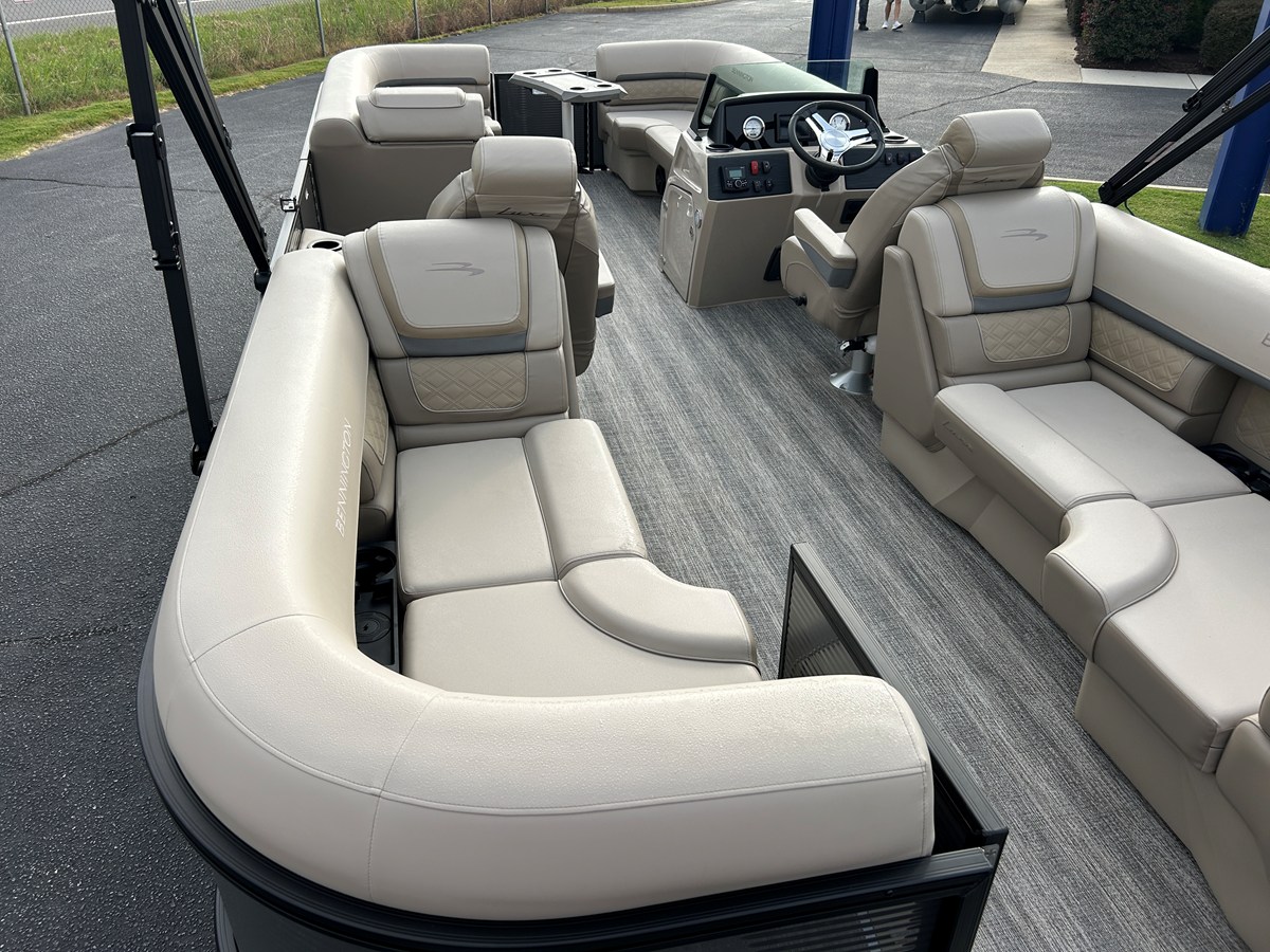 BENNINGTON 23SSR LUXE, photo 15
