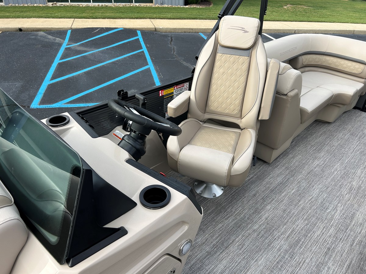 BENNINGTON 23SSR LUXE, photo 16