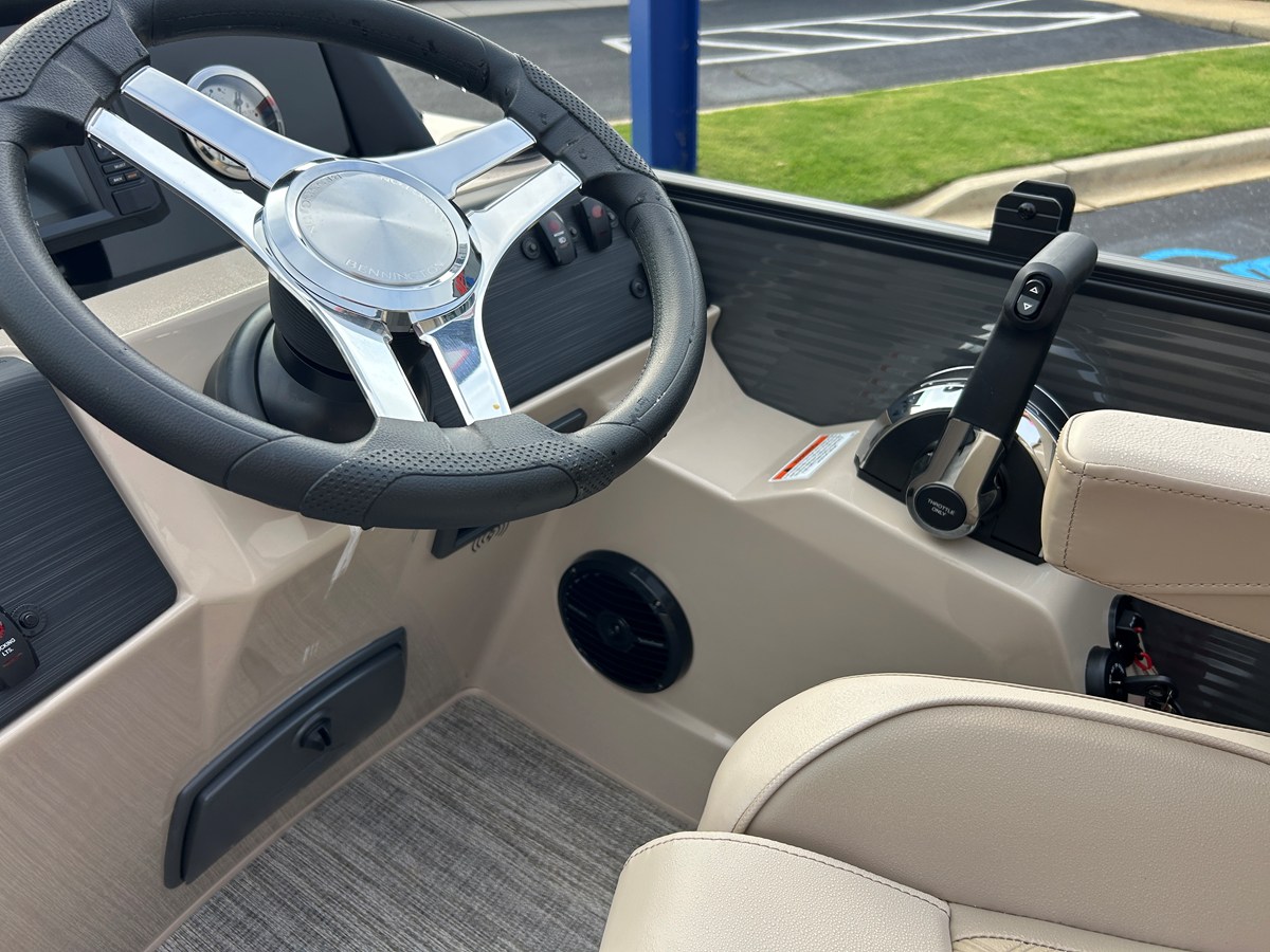 BENNINGTON 23SSR LUXE, photo 18