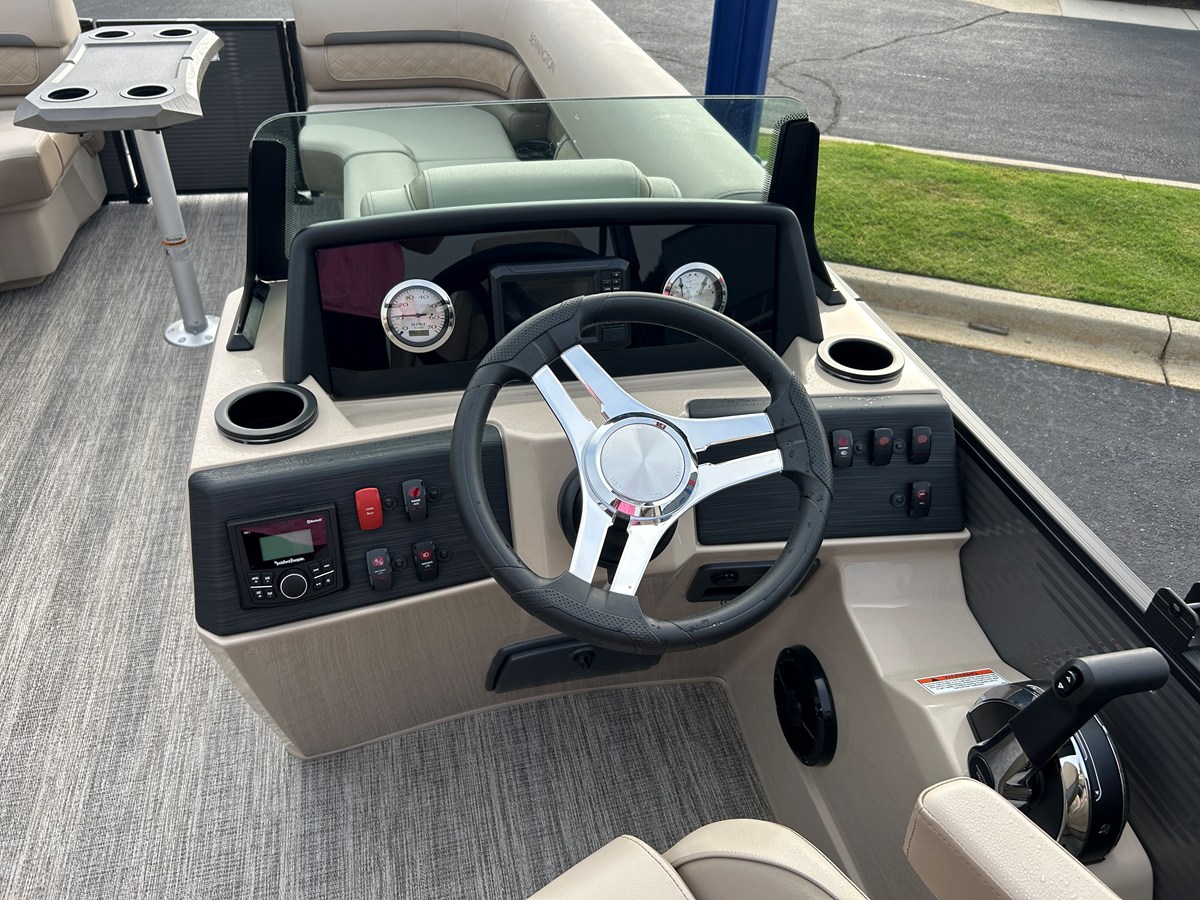BENNINGTON 23SSR LUXE, photo 19