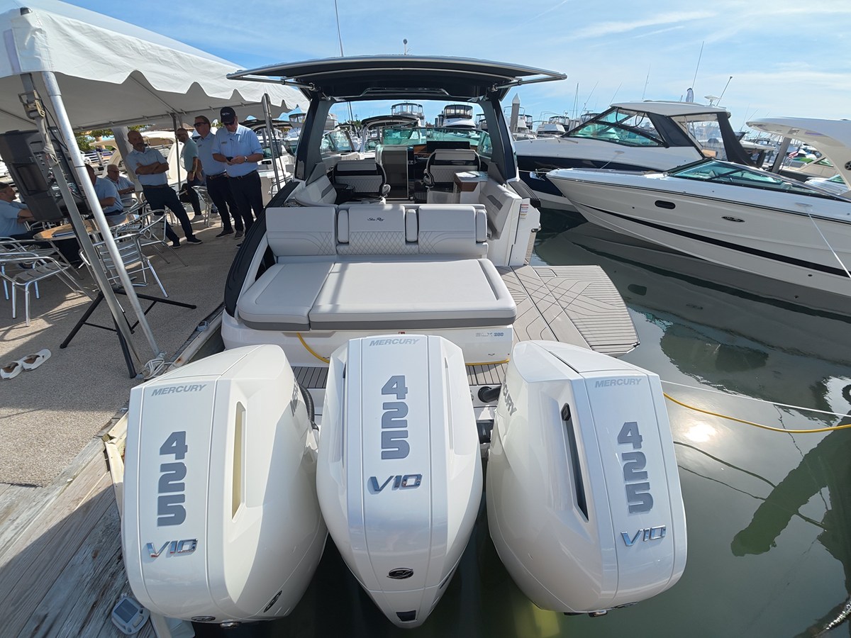 SEA RAY SLX 360 OUTBOARD, photo 4