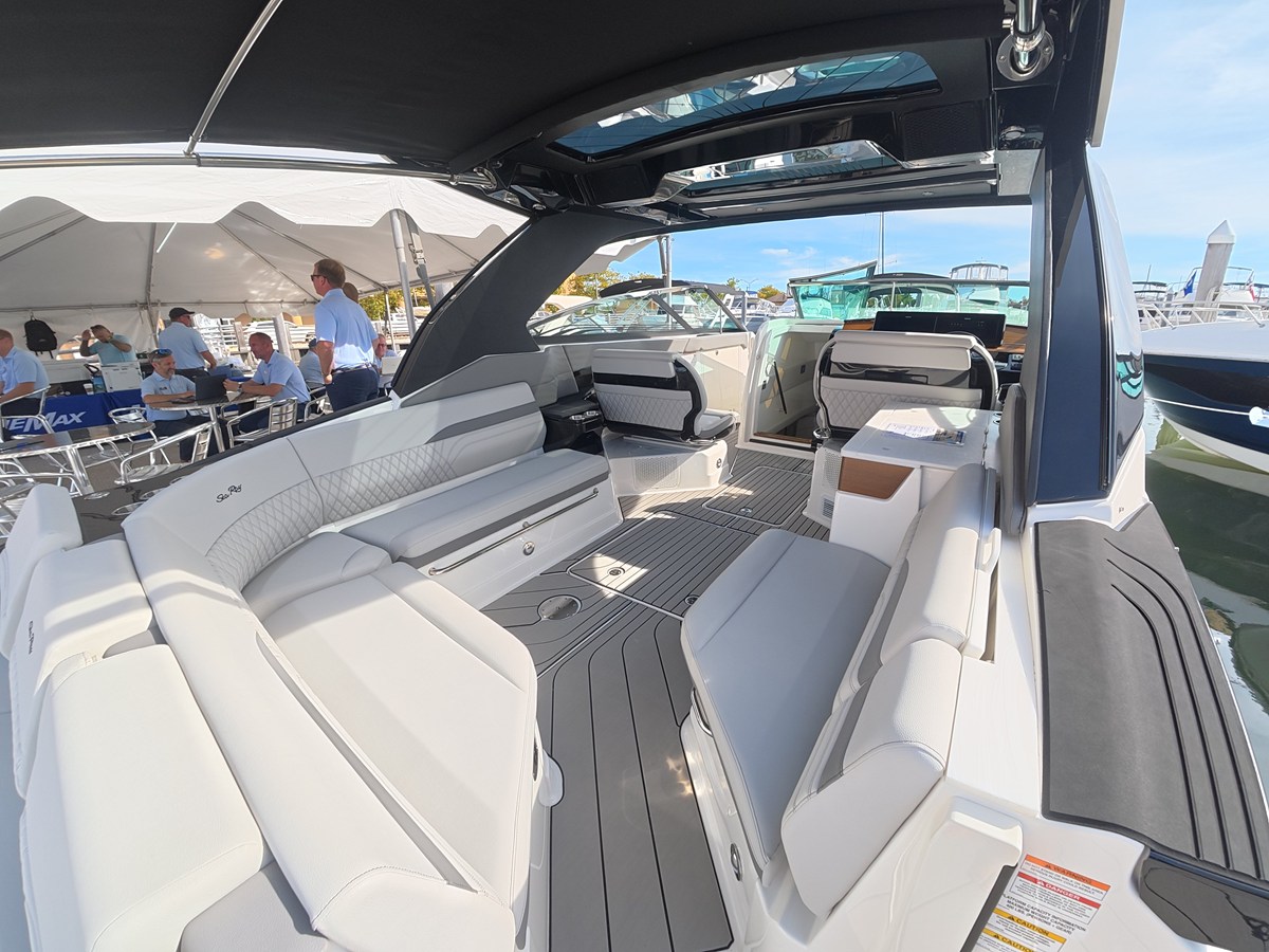 SEA RAY SLX 360 OUTBOARD, photo 9