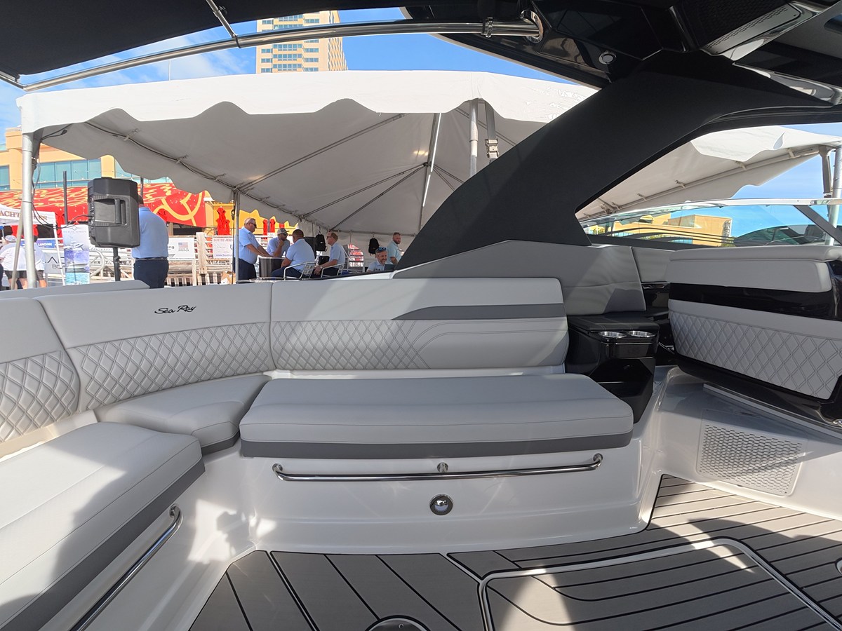SEA RAY SLX 360 OUTBOARD, photo 13