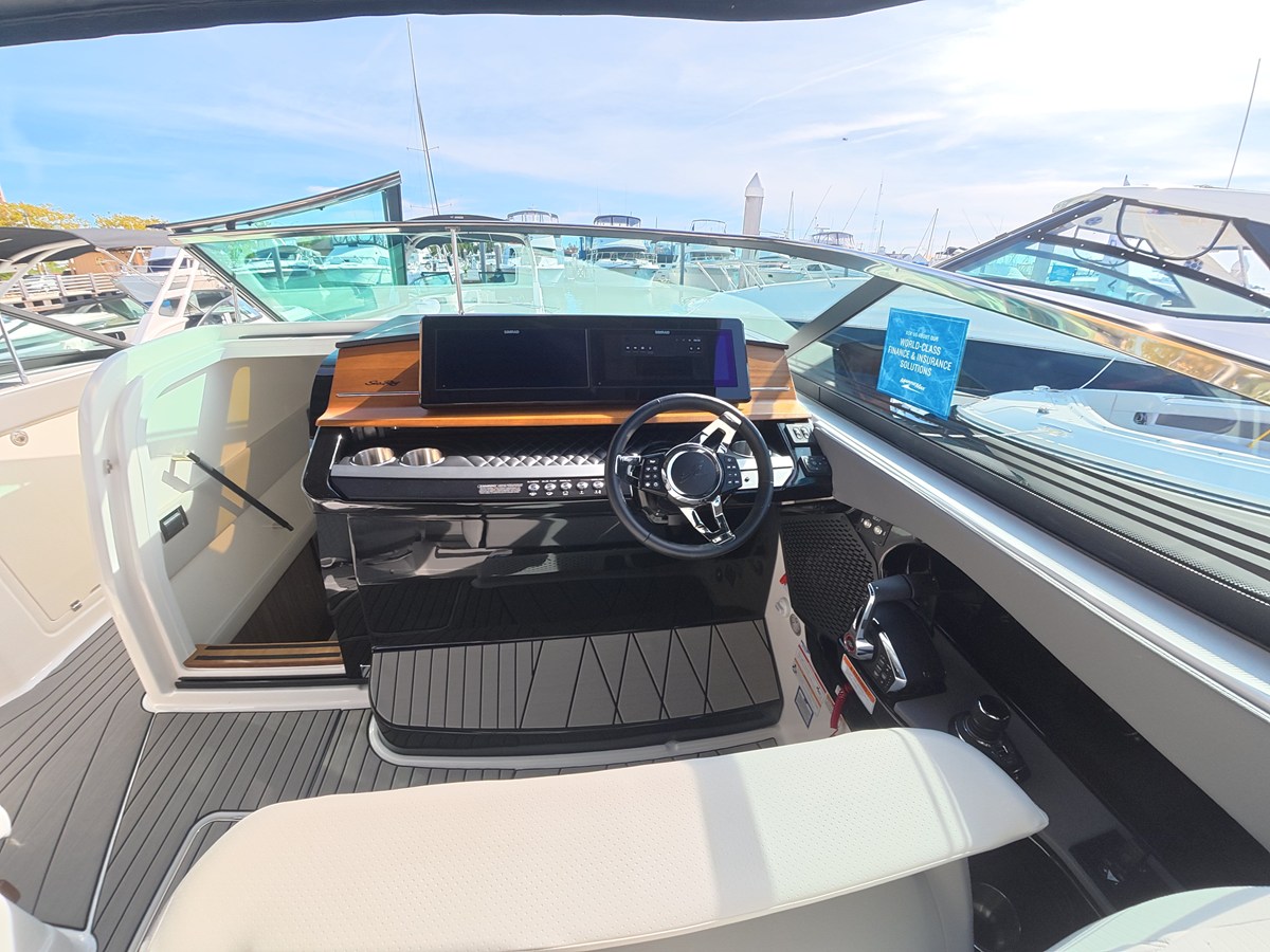 SEA RAY SLX 360 OUTBOARD, photo 17