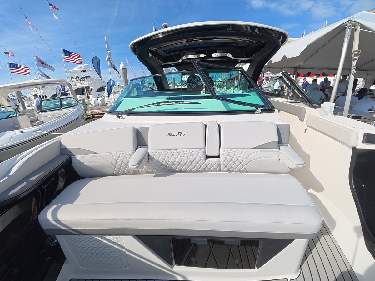 SEA RAY SLX 360 OUTBOARD, photo 33