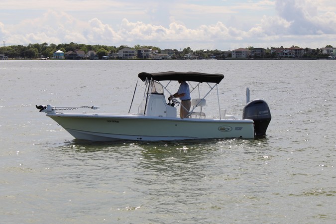 SEA HUNT BX 20 BR