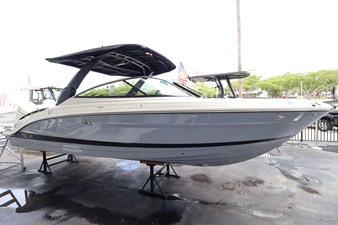 SEA RAY SLX 280 OUTBOARD