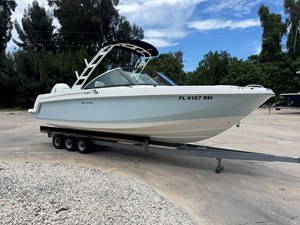 BOSTON WHALER 230 VANTAGE