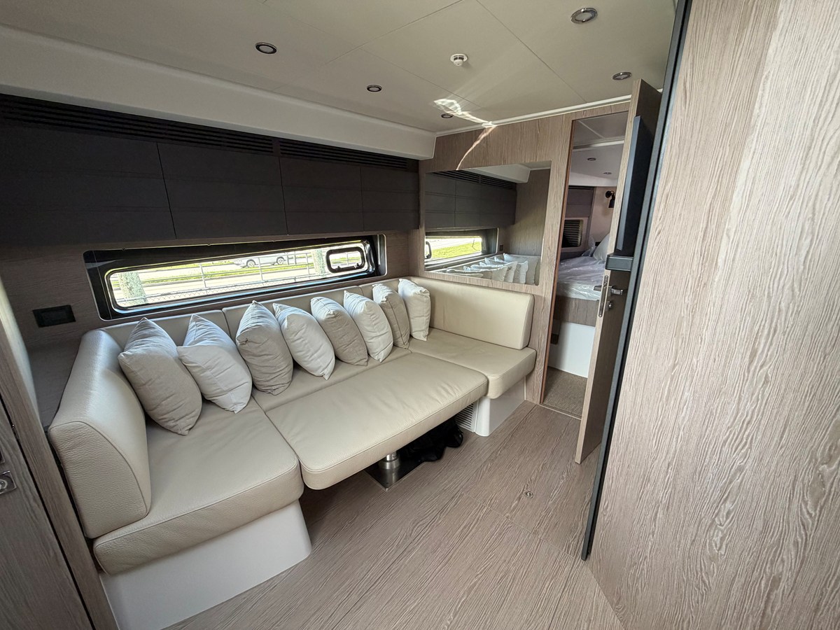 AZIMUT A45, photo 53