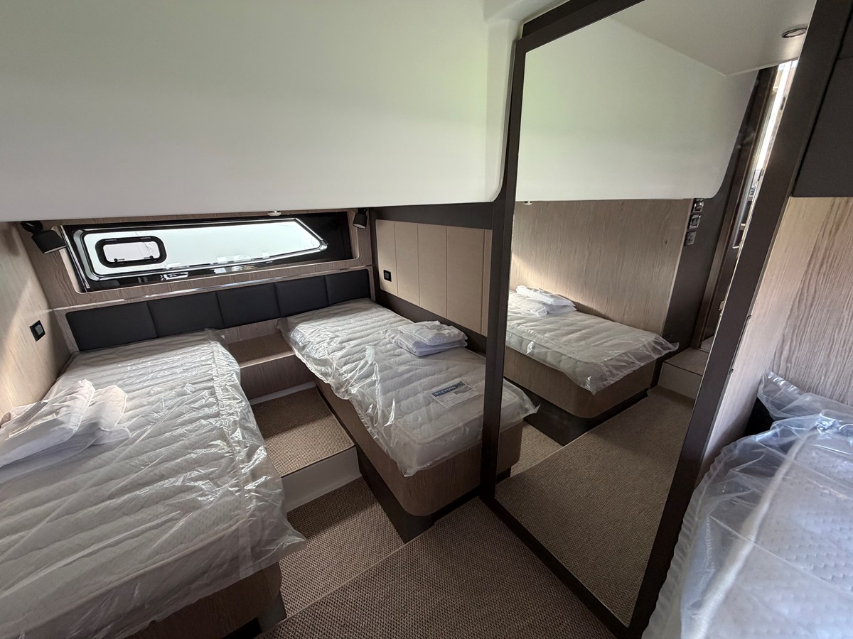 AZIMUT A45, photo 60