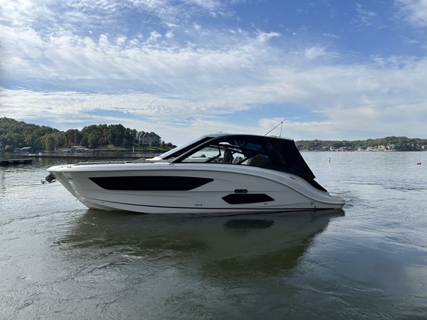 SEA RAY SUNDANCER 370