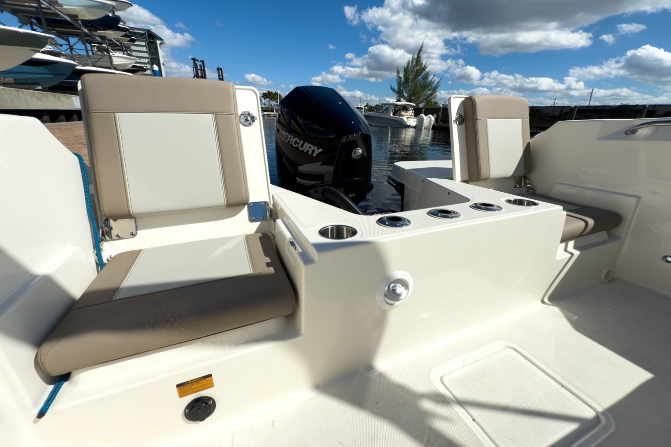 BOSTON WHALER 210 VANTAGE, photo 7