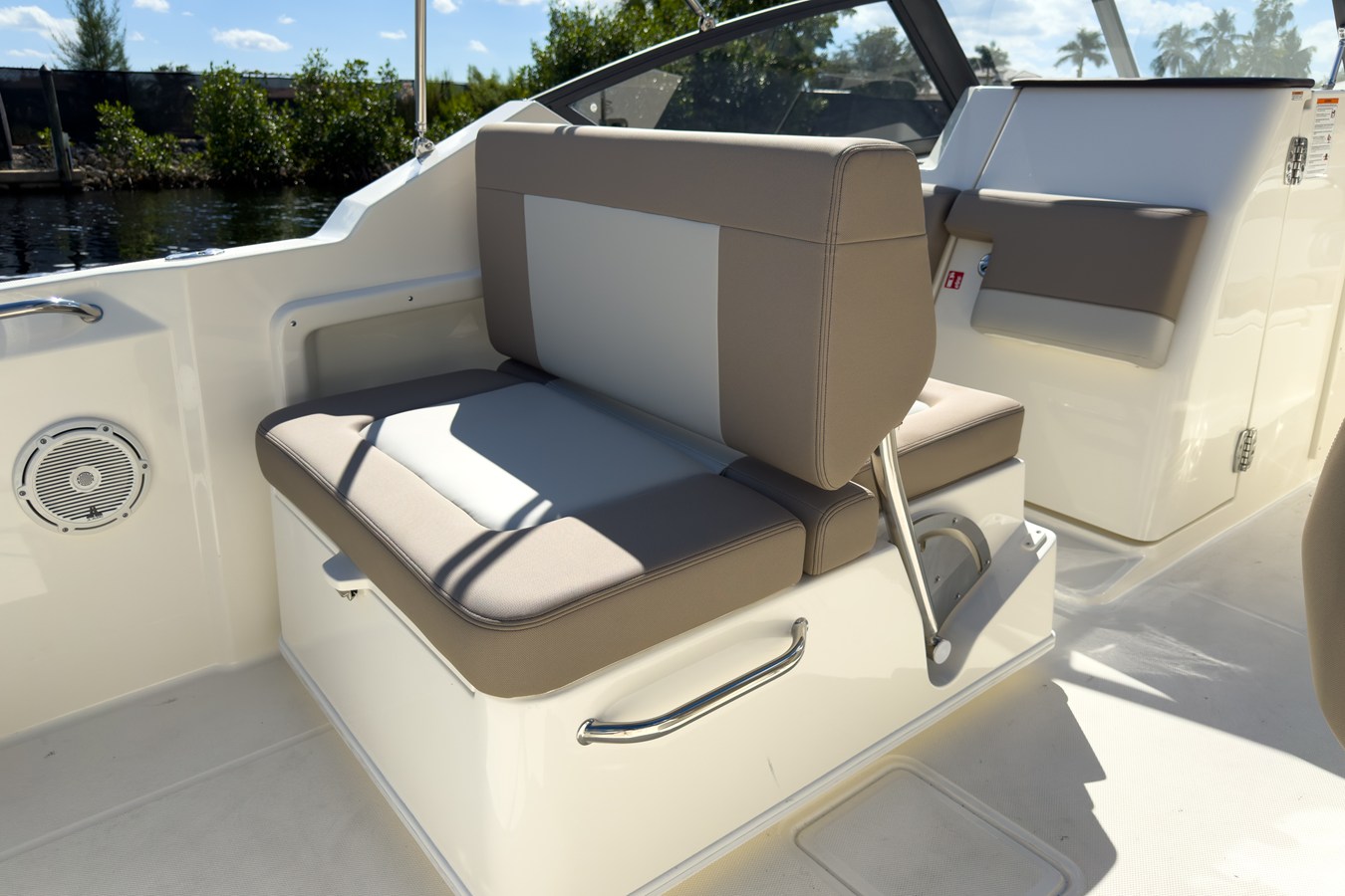 BOSTON WHALER 210 VANTAGE, photo 8