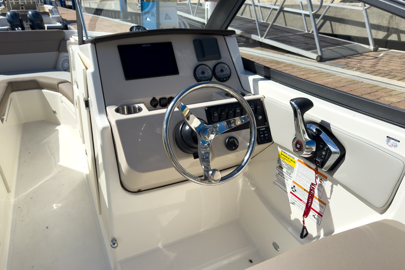 BOSTON WHALER 210 VANTAGE, photo 12