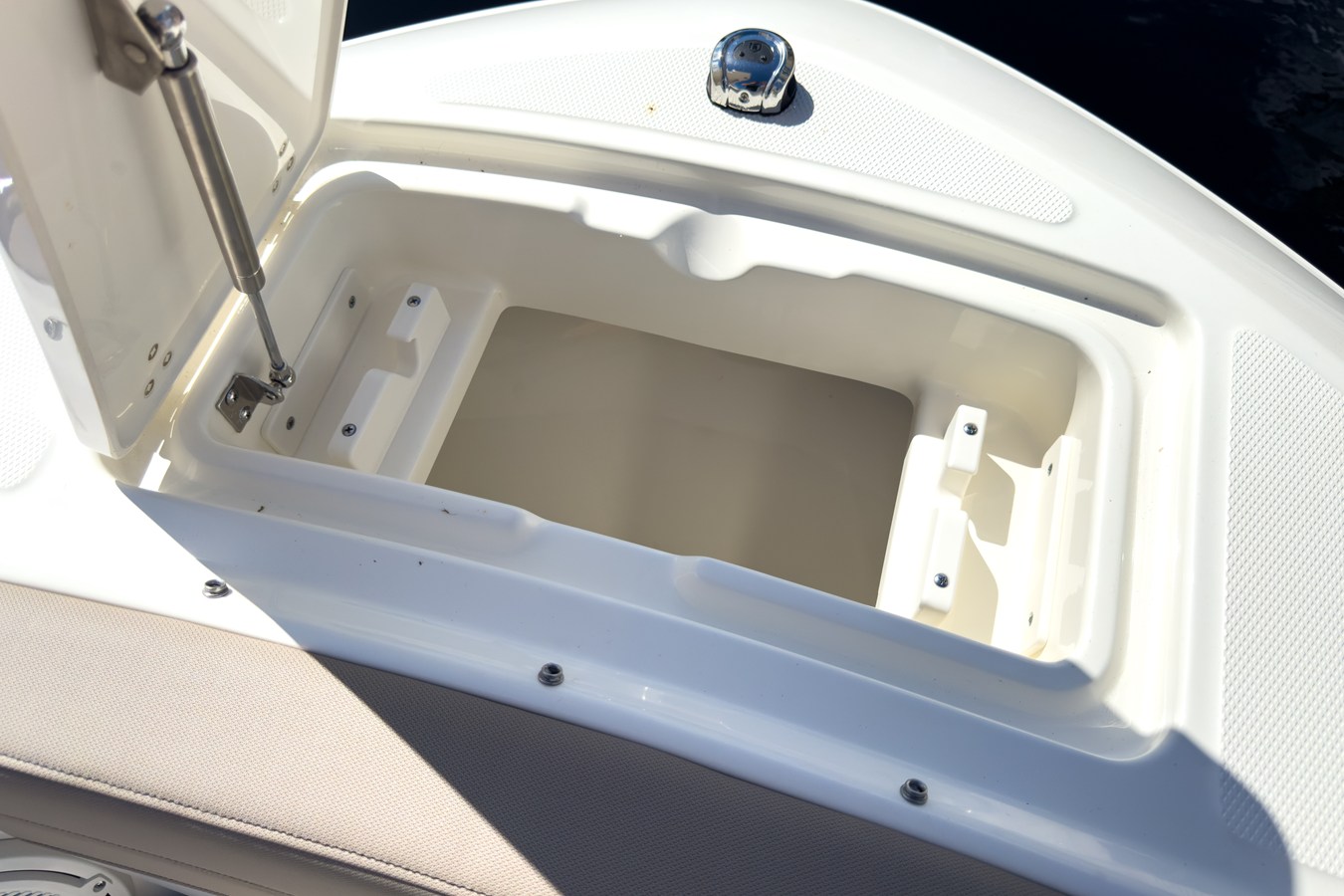 BOSTON WHALER 210 VANTAGE, photo 17