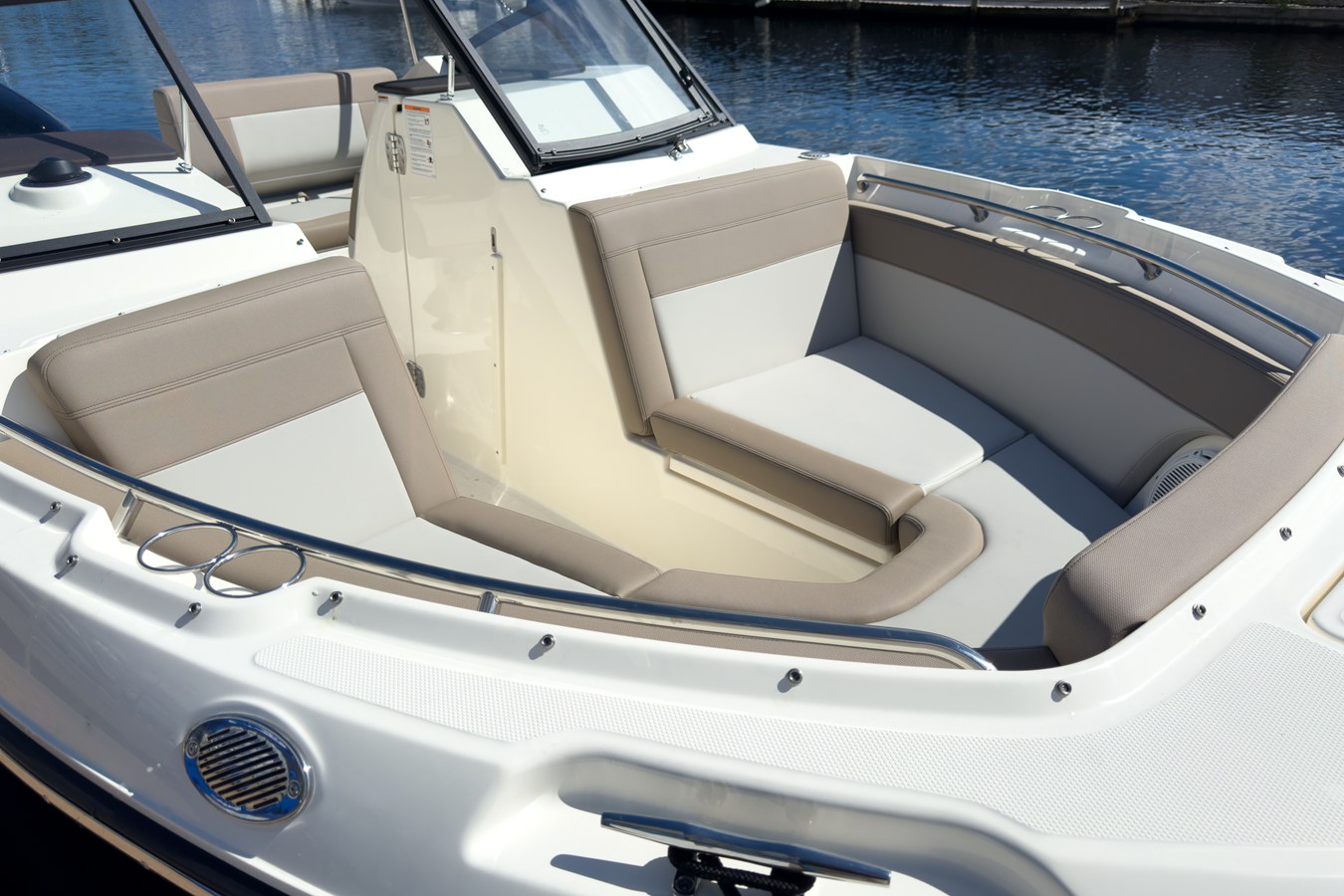 BOSTON WHALER 210 VANTAGE, photo 18