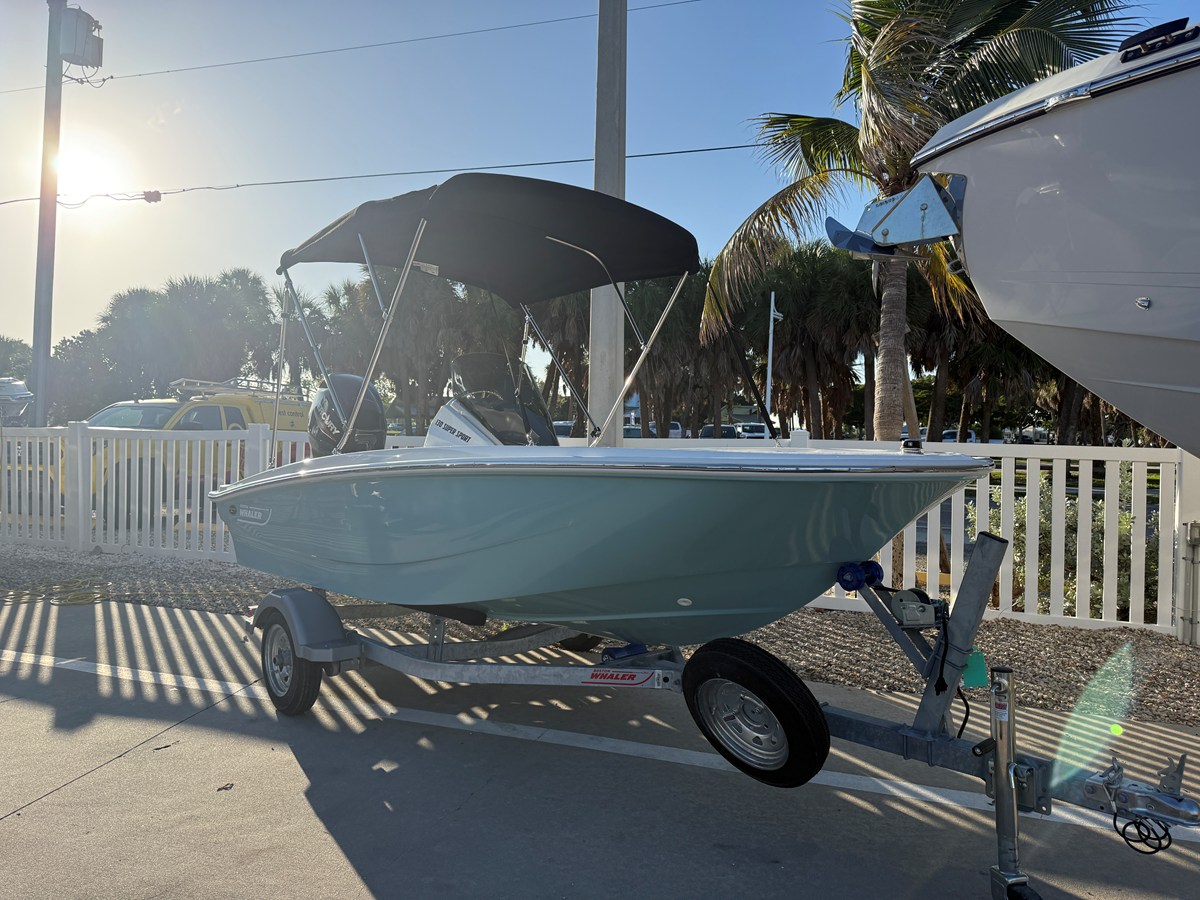 Boston Whaler 130 Super Sport — 2027 Boston Whaler 130 Super Sport — photo 2