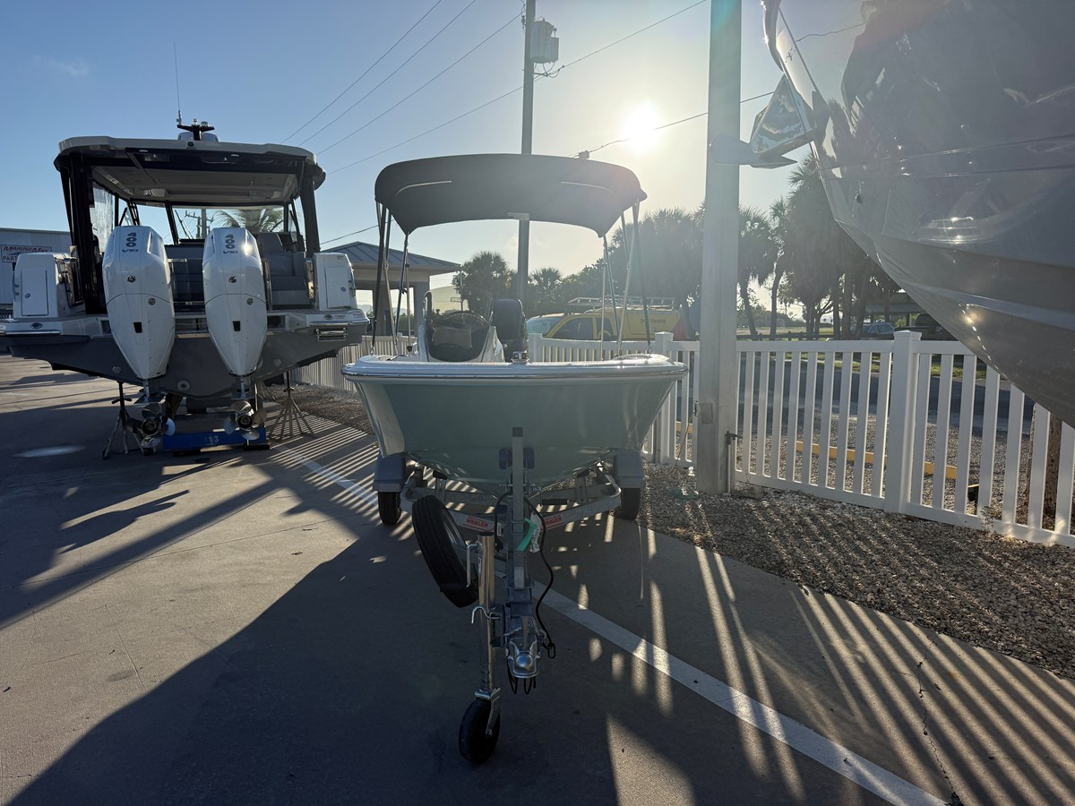 Boston Whaler 130 Super Sport — 2027 Boston Whaler 130 Super Sport — photo 3